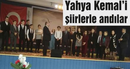 Yahya Kemal'i şiirlerle andılar 
