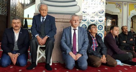İZZET BABAYI UNUTANLAR VATANDAŞI HATIRLAR MI?