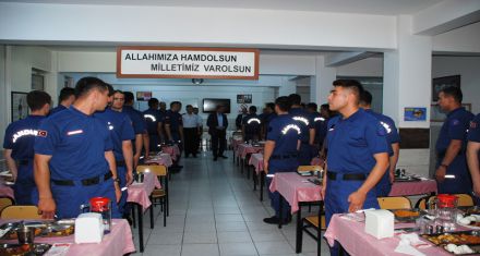 ASKERLERLE SAHUR 