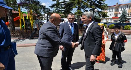 Vali Baruş Yeniçağalılara ne söyledi? 
