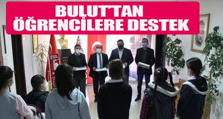 Turhan Bulut'tan öğrencilere destek