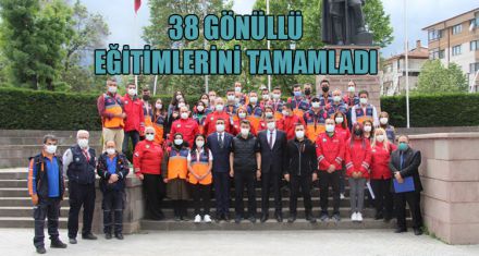 38 GÖNÜLLÜ EĞİTİMLERİNİ TAMAMLADI 