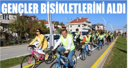 750 GENÇ HEDİYE BİSİKLETLERİNE KAVUŞTU