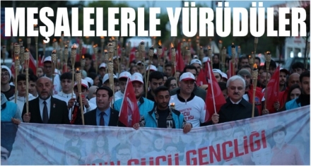 FENER ALAYINA YÜZLERCE GENÇ KATILDI 