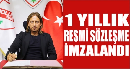 1 yıllık imzayı attı