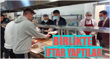 VALİ AYDIN ÖĞRENCİLERLE İFTARDA BULUŞTU